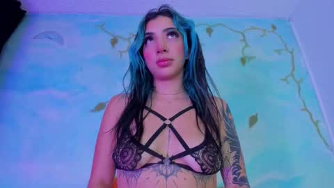 Saturnooo online show from November 2025 08:15:02 AM