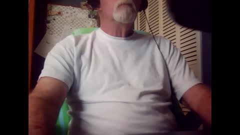 satyr64 online show from April 2026 02:12:02 PM