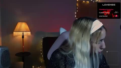 I AM JENN  online show from January 2025 01:53:01 AM