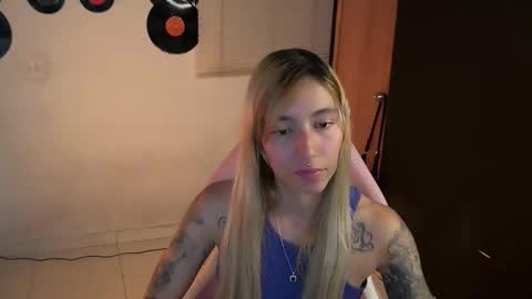 I AM JENN  online show from April 2026 05:10:02 AM