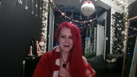 SaucySky online show from December 2024 08:42:02 PM