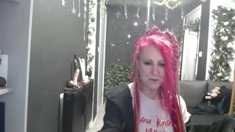 SaucySky online show from January 2026 10:21:02 AM