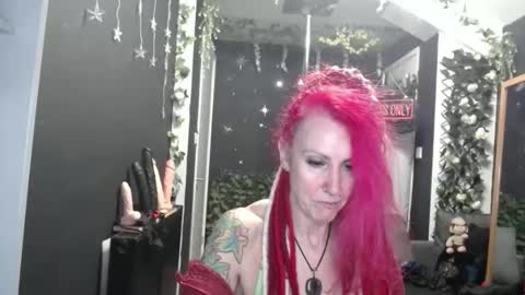 SaucySky online show from February 2026 10:01:02 AM