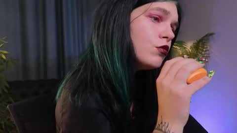 Saurus Palmer online show from October 2025 11:31:01 AM