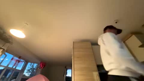 Snapshot of sausagesandwitch23 chatting on May 2026 08:51:01 PM Sausagesandwitch23 online show from May 2026 08:51:01 PM