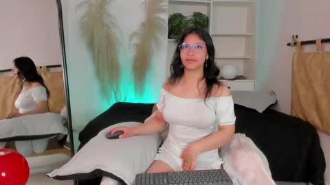 Savannah online show from October 2025 03:42:01 PM
