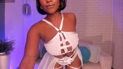 S a v a n n a h  online show from February 2025 07:31:02 PM