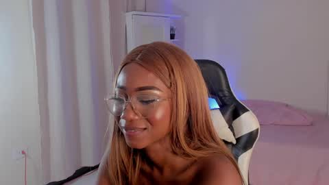 Savannahwildee online show from December 2024 11:46:02 PM