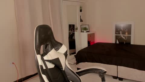 Savannahwildee online show from December 2024 10:56:02 PM