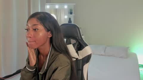 Savannahwildee online show from March 2025 11:28:01 AM