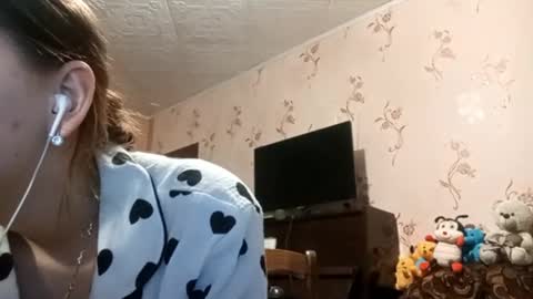 Sophie online show from September 2025 01:12:02 PM