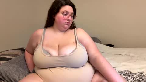 Snapshot of savrenee1 chatting on October 2025 04:45:01 AM Lexi online show from October 2025 04:45:01 AM