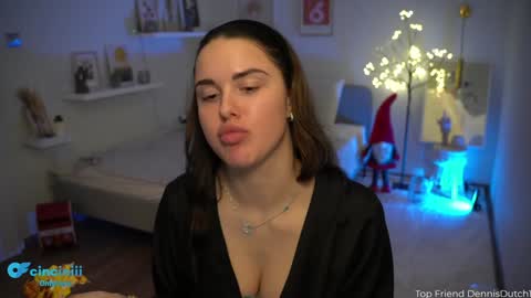 Naomi online show from December 2024 07:43:02 PM