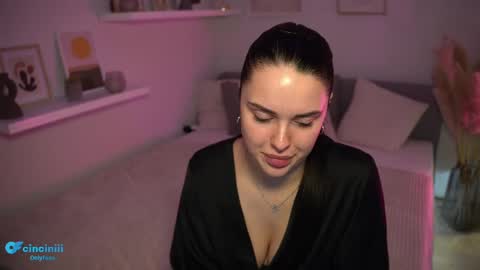 Naomi online show from February 2025 10:48:02 PM