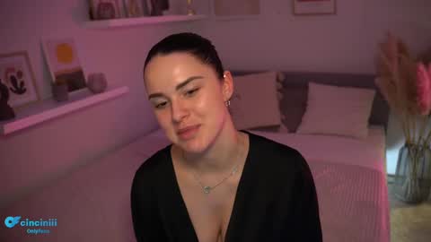 Naomi online show from February 2025 07:47:02 PM