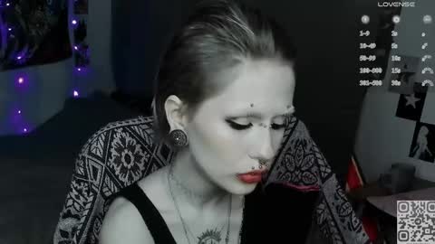pronoun she. name Mary. age 21. online show from May 2026 12:37:01 AM