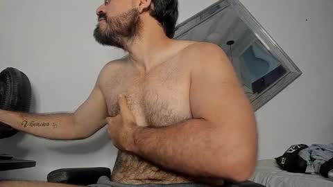 sebastian   muscleman  daddy   the better  latin  lover   online show from October 2025 01:21:01 PM
