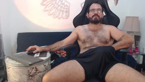 sebastian   muscleman  daddy   the better  latin  lover   online show from February 2026 03:20:01 PM