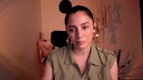 Venus online show from December 2025 04:02:02 PM