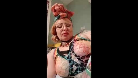 Snapshot of scarface654180 chatting on April 2026 05:52:01 AM scarface654180 online show from April 2026 05:52:01 AM