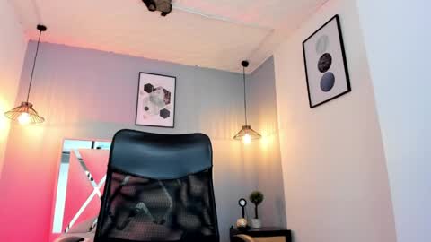 scarlet__69 online show from April 2026 03:31:02 AM