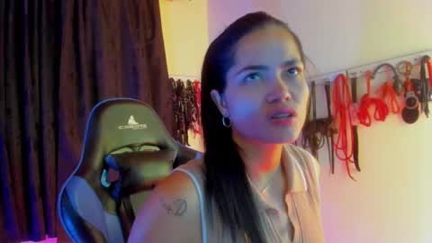 scarlet taylor kennedy online show from October 2025 10:51:02 PM