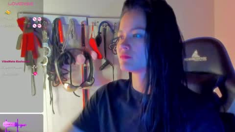 Snapshot of scarlet_kennedy98 chatting on May 2026 10:27:02 PM scarlet taylor kennedy online show from May 2026 10:27:02 PM