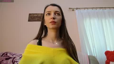 Snapshot of scarlet_rosse chatting on May 2026 09:25:01 AM Scarlet online show from May 2026 09:25:01 AM