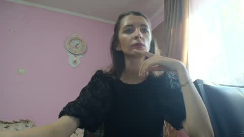 Snapshot of scarlet_rosse chatting on May 2026 03:20:02 PM Scarlet online show from May 2026 03:20:02 PM