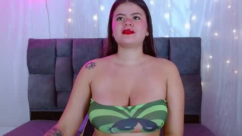 Snapshot of scarlet_sexy12 chatting on June 2026 03:39:02 PM scarlet_sexy12 online show from June 2026 03:39:02 PM