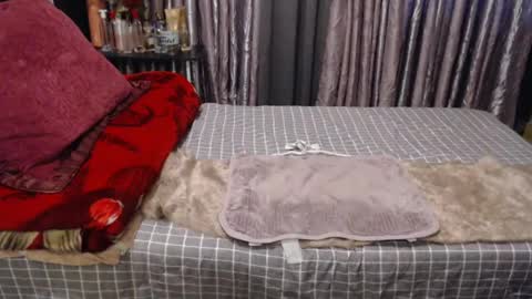 Snapshot of scarlet_ts69 chatting on December 2024 07:47:01 AM scarlet online show from December 2024 07:47:01 AM