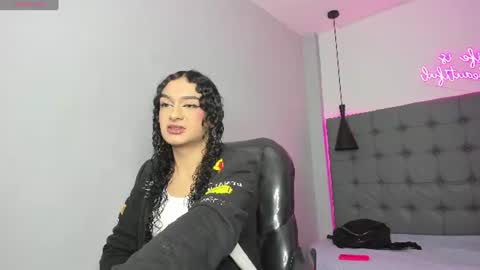 scarlet online show from July 2026 04:25:01 AM