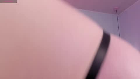 Scarlet  online show from October 2025 05:30:01 AM