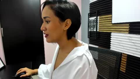 Snapshot of scarlethfoxx_ chatting on June 2026 08:02:01 PM scarlethfoxx_ online show from June 2026 08:02:01 PM