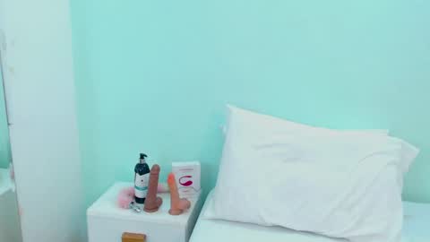 scarlet  online show from April 2026 06:10:01 PM