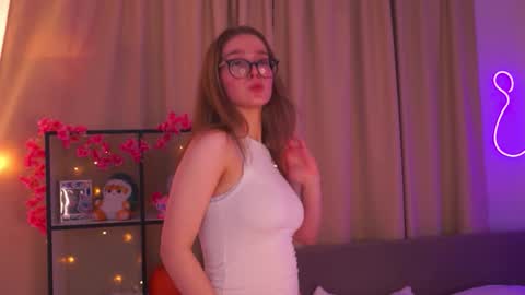 Maria online show from November 2025 11:59:01 PM