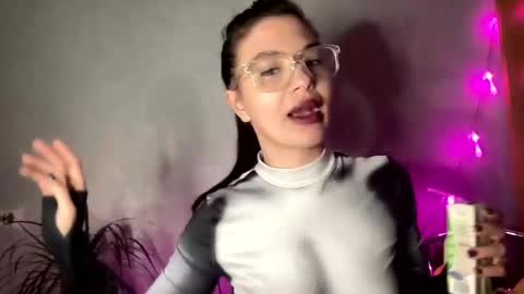 scarletpetal online show from January 2025 10:19:01 AM