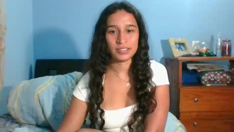 Snapshot of scarletscott_ chatting on January 2025 12:23:01 AM Nataly online show from January 2025 12:23:01 AM