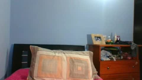 Snapshot of scarletscott_ chatting on February 2025 03:07:01 AM Nataly online show from February 2025 03:07:01 AM