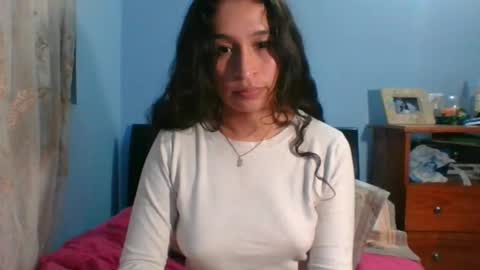 Snapshot of scarletscott_ chatting on February 2025 01:53:01 AM Nataly online show from February 2025 01:53:01 AM