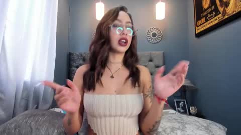 Scarlett online show from October 2025 04:41:01 PM