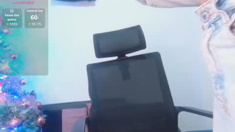 scarlet online show from November 2025 09:58:01 PM