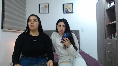 Snapshot of scarlett_evance chatting on May 2026 09:39:02 AM Scarlett and Jazmin online show from May 2026 09:39:02 AM