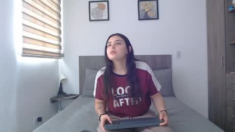 Snapshot of scarlett_evance chatting on May 2026 02:58:02 PM Scarlett and Jazmin online show from May 2026 02:58:02 PM