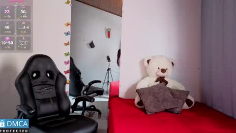 scarlett_fire5 online show from July 2026 06:06:02 PM