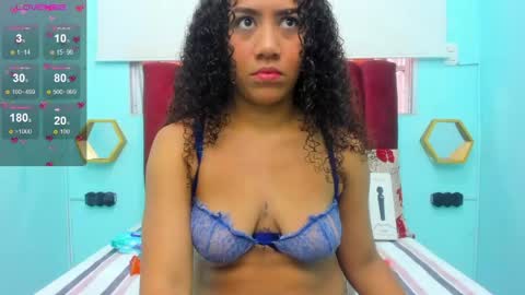 scarlett_fox20 online show from April 2026 11:27:01 AM