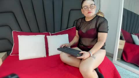 scarlett_monroe_1 online show from October 2025 11:40:01 AM