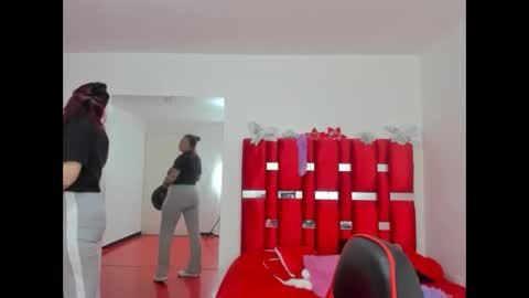scarlett_red_11 online show from May 2026 04:24:02 PM