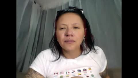 scarlett_red_11 online show from June 2026 03:21:02 AM