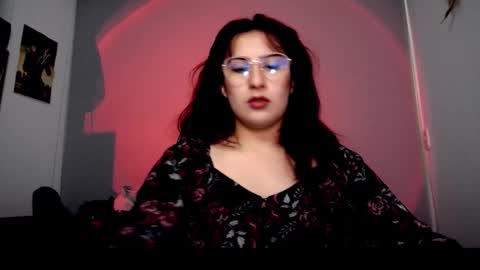 Snapshot of scarlett_sen chatting on October 2025 02:46:01 PM Mistress Scarlett online show from October 2025 02:46:01 PM